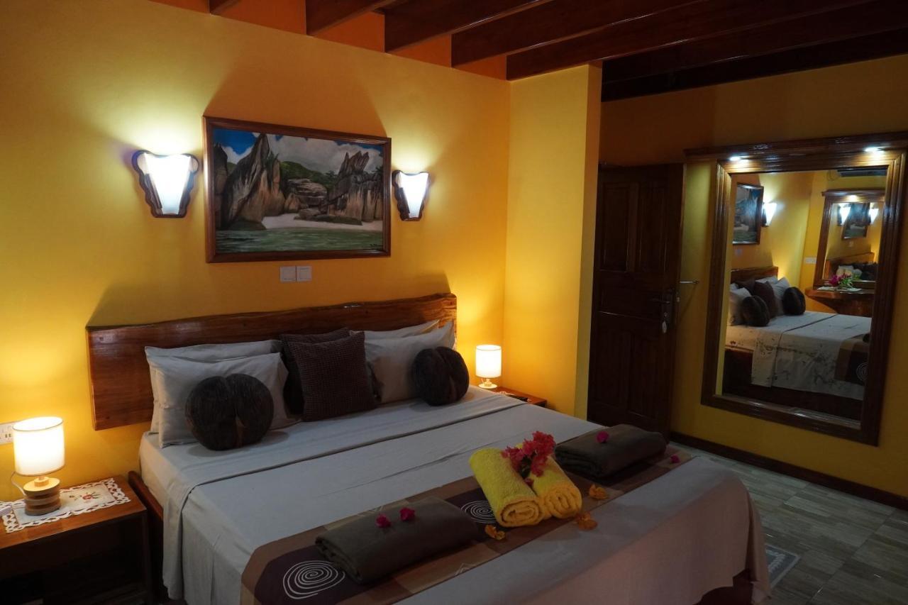 Anse Kerlan Beach Chalets Exterior foto