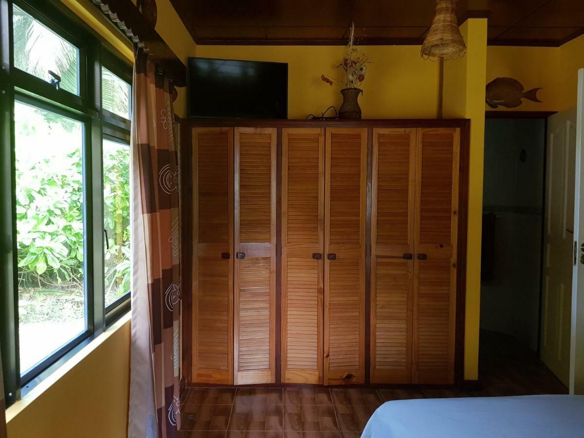 Anse Kerlan Beach Chalets Exterior foto